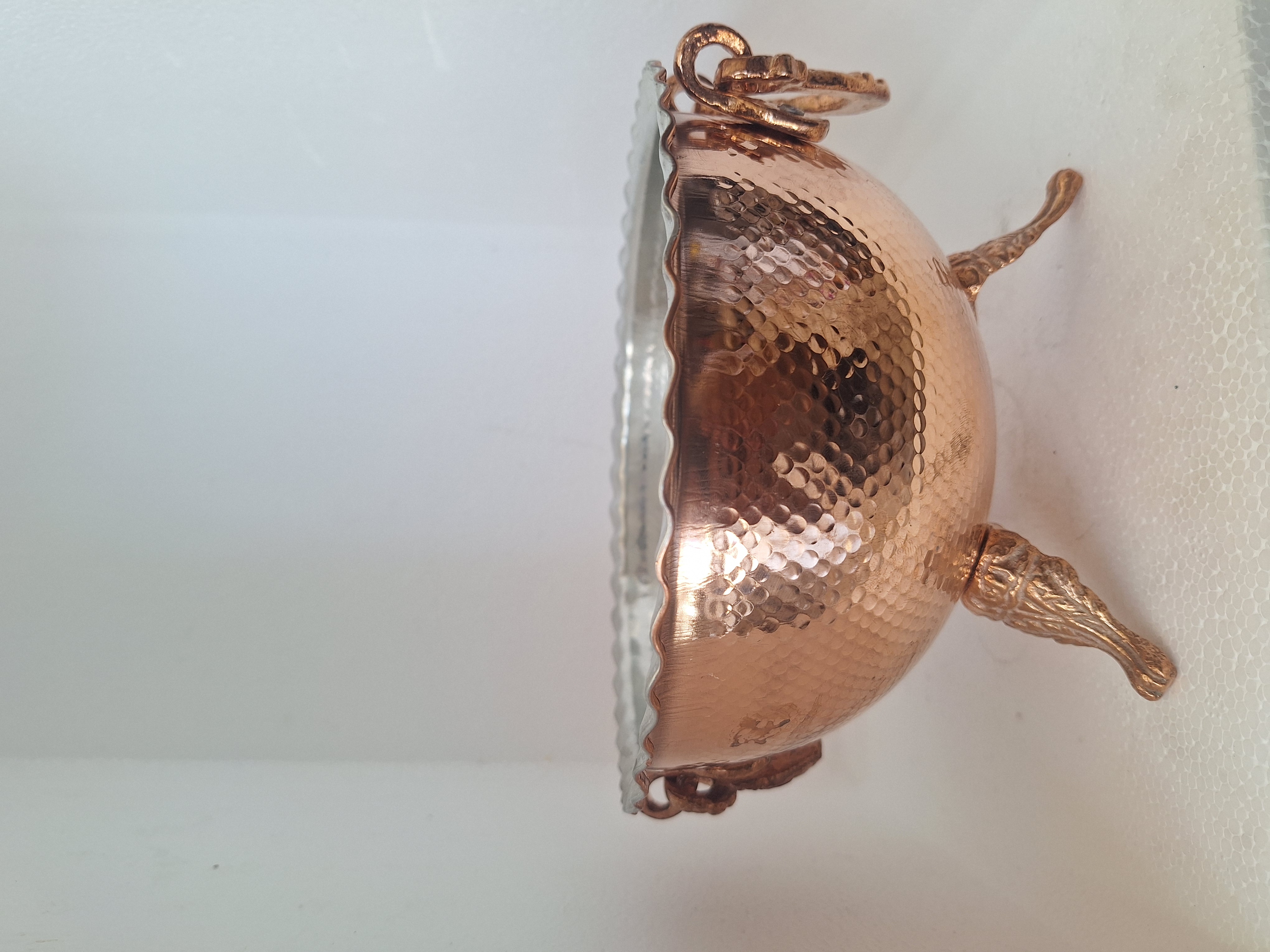 ظرف میوه خوری پایه دار چکشی مسی